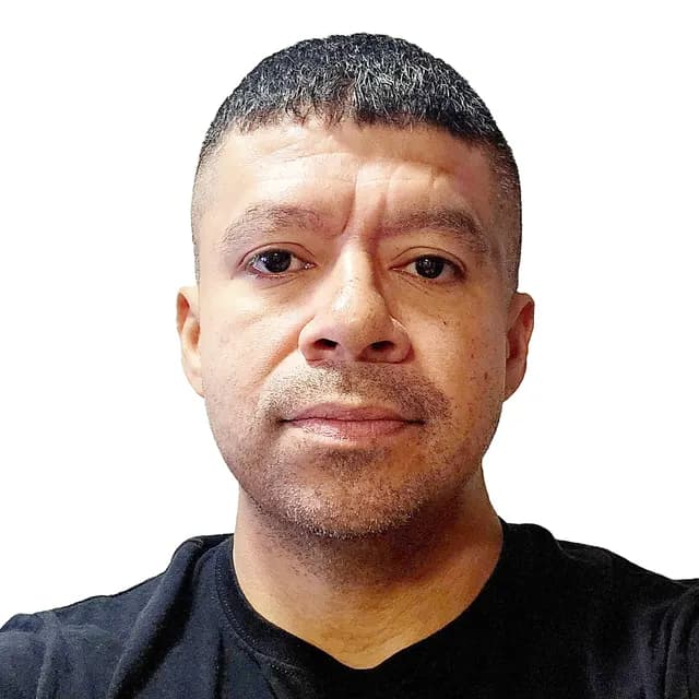 Robert Torres